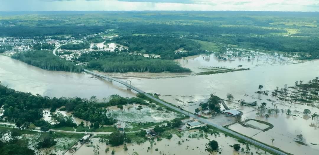 Gladson declara situação de emergência em seis cidades do Acre por conta das enchentes